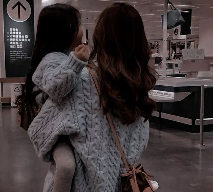 AleeraRelish's tweet photo. El hecho de que Alena nunca pudo demostrarle el amor que sentía por su hija quema y destruye demasiado 🥺💔 https://t.co/OlsLDL24QB