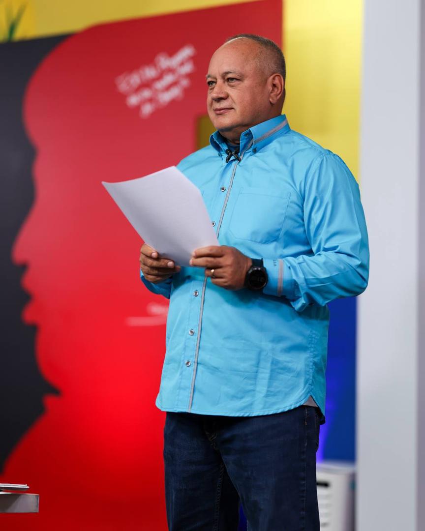 Mi Capitán <a href="/dcabellor/">Diosdado Cabello R</a> Un Verdadero Revoluciónario que mantiene  lealtad absoluta al Comandante Hugo Rafael Chávez Frías 🫡🇻🇪🪖#NoHanPodidoNiPodran 

En Victoria Venceremos 📌