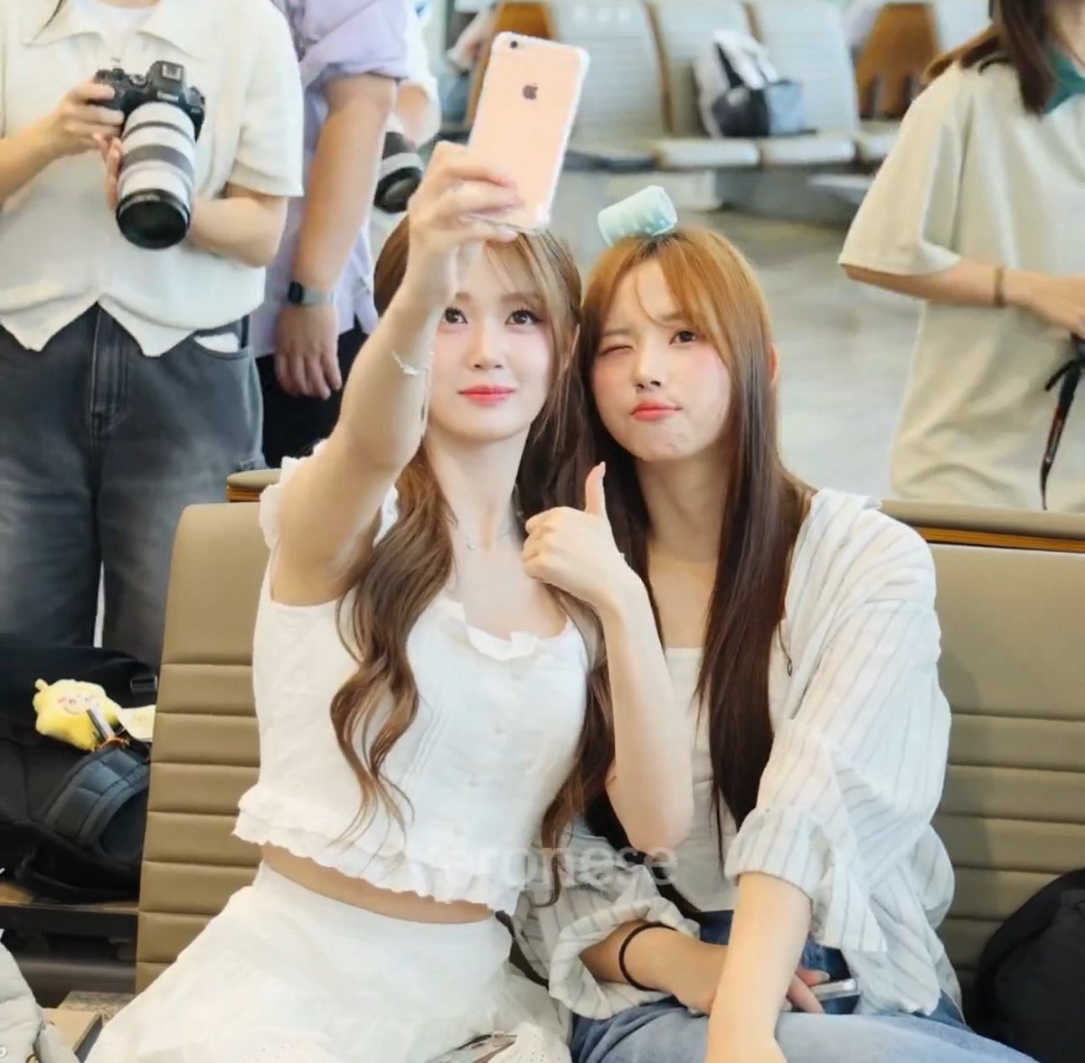 pause38_'s tweet image. 나는 원한다. 이 3개의 셀카를. 제발.