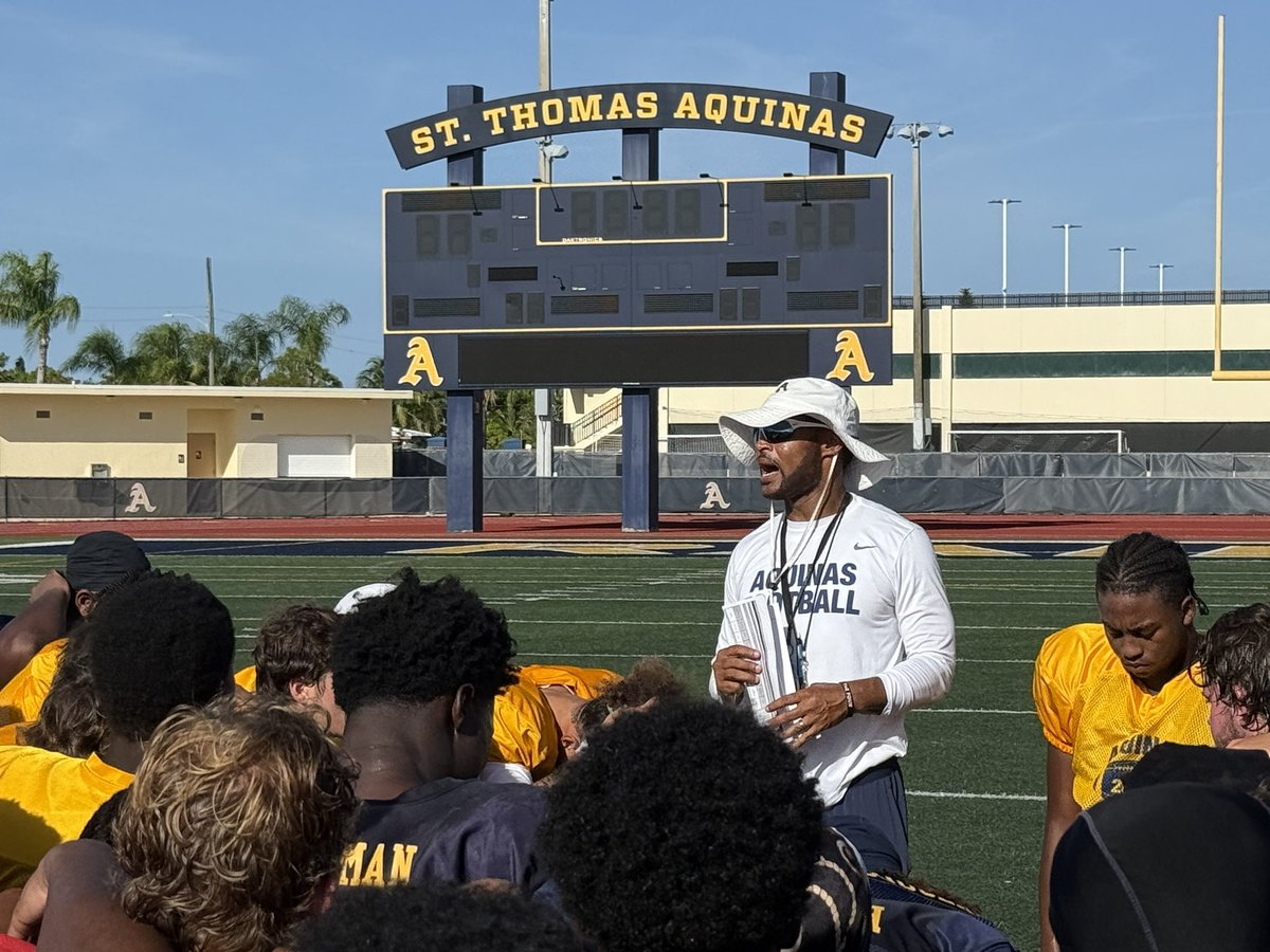 Aquinas Football (@sta_football) on Twitter photo 🔹CHAMPIONS 4 CHRIST🔹
(C4C with explosive forces)
Trying to get it done is not enough.
You need to JUST DO IT!
#VictoryStory
#FFTE
#YouGoWeGo
<a href="/CoachHarriott/">Roger Harriott</a> 🔹CHAMPIONS 4 CHRIST🔹
(C4C with explosive forces)
Trying to get it done is not enough.
You need to JUST DO IT!
#VictoryStory
#FFTE
#YouGoWeGo
<a href="/CoachHarriott/">Roger Harriott</a>