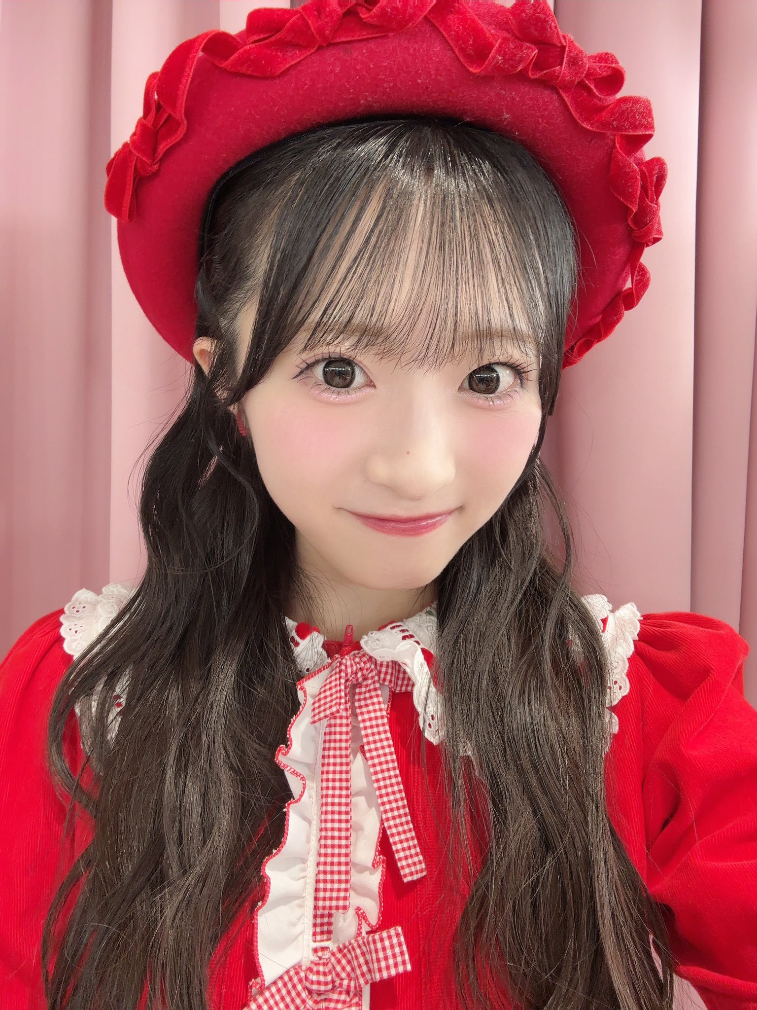 AKB48 秋山由奈 2ショット写真会場限定 お守り おまもり爆レス祈願ver. 秋山由奈 on X: