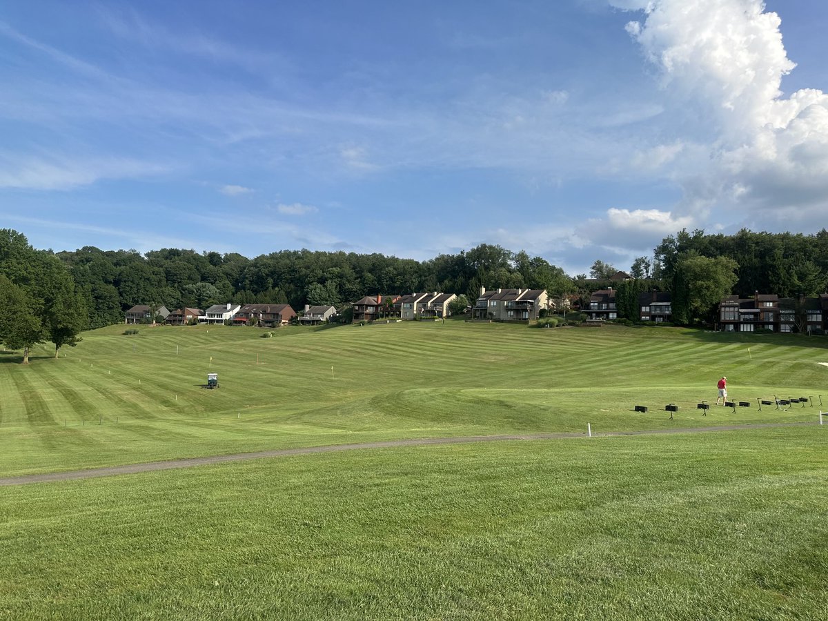 Played an another hidden gem today. Union Country Club in Dover, Ohio. Beautiful course!