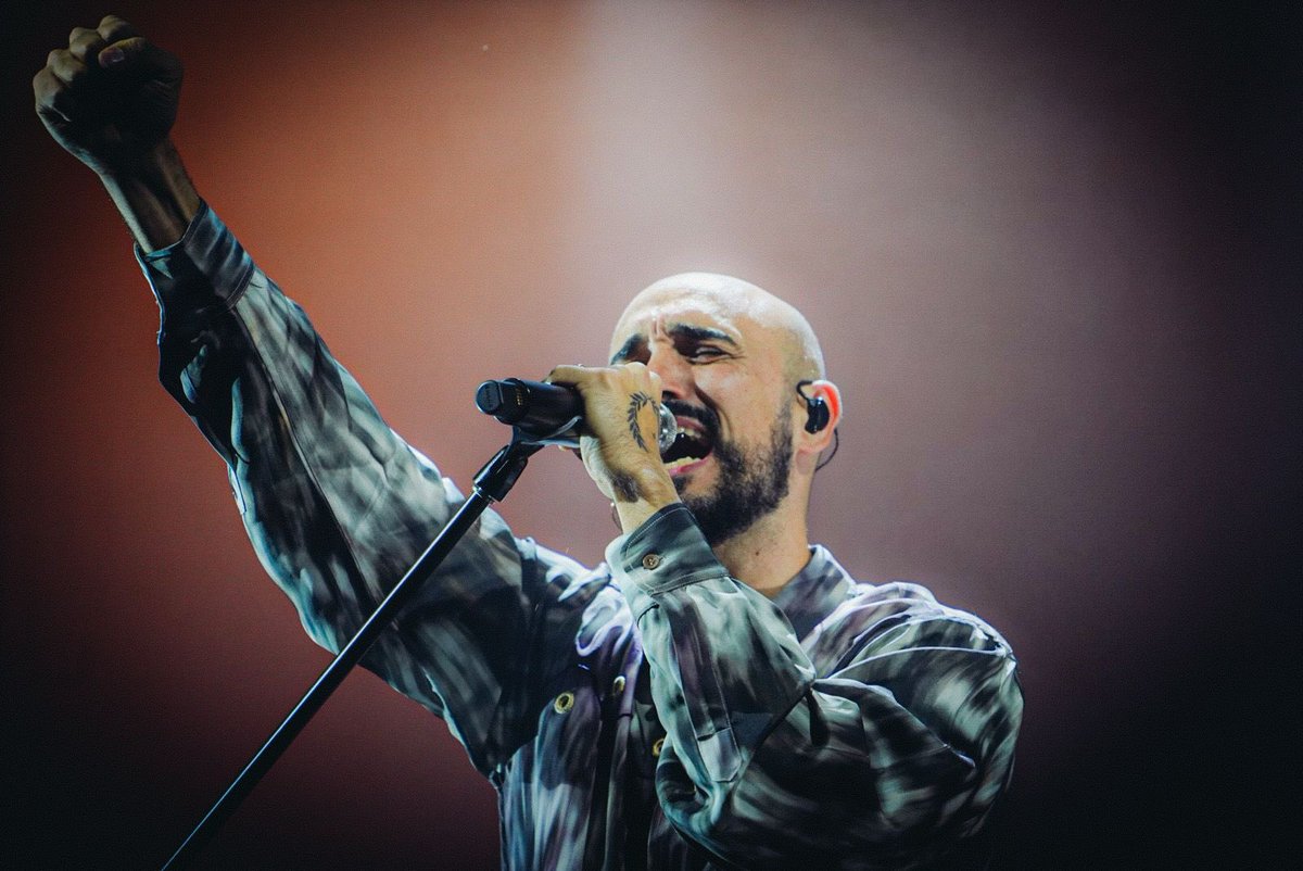 AbelPintos's tweet photo. Gracias a la vida + acústico 
2/20 Teatro Alvear
Gracias Ciudad de Buenos Aires https://t.co/68aB3hmDJB