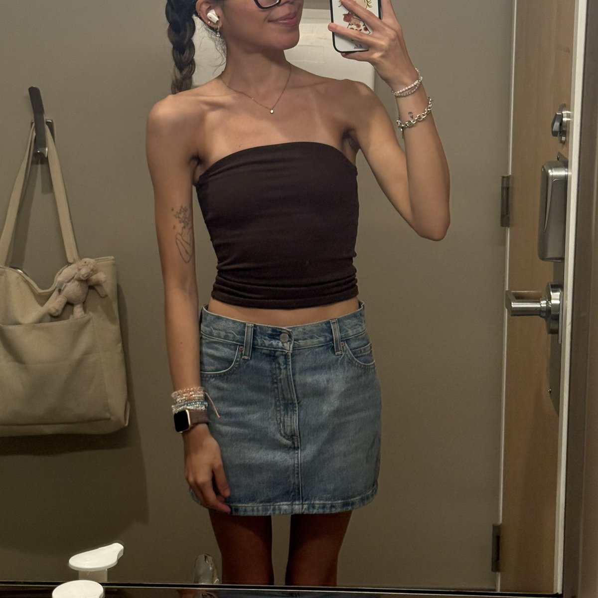 honeycrumbzs's tweet image. i have an apt with my psychiatrist coming up this friday and i lost like 10lbs since i last saw him… i wonder if he’ll notice and finally take me seriously