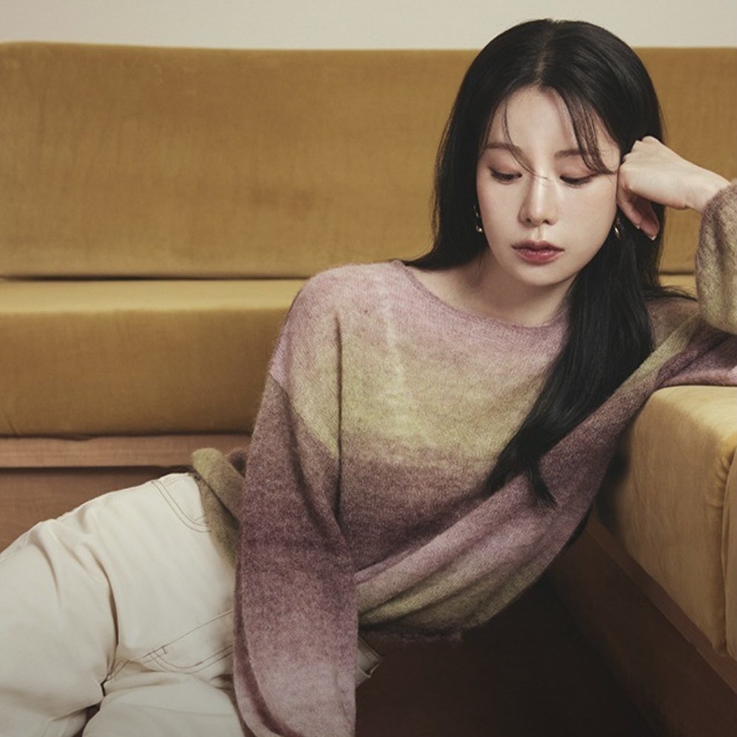 몇달만에긴머리하고나타나서 이러시면 여자들다죽죠;;