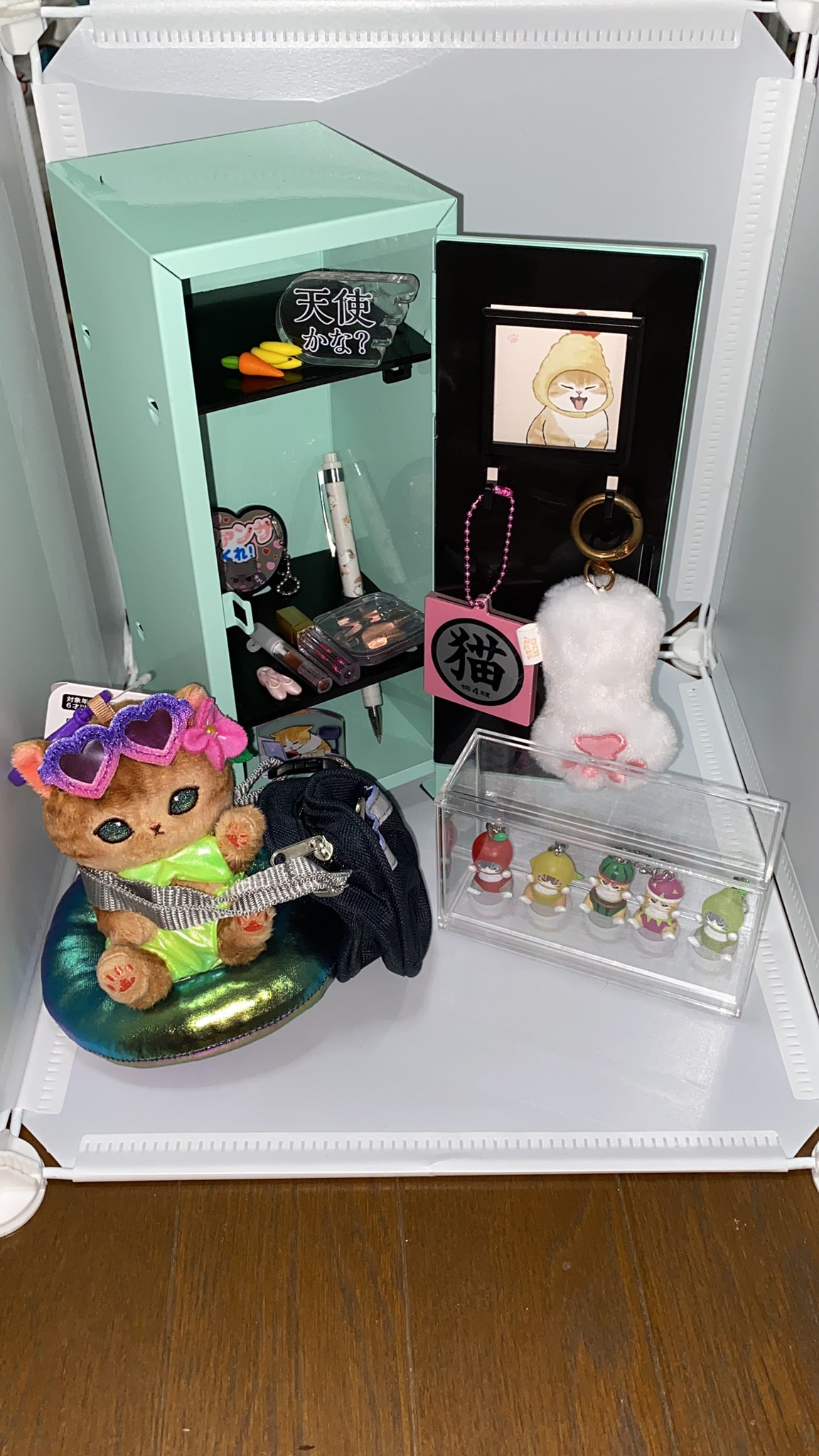 887最速の蛍様♡オルゴナイトレジン猫　天然石フラワーにゃんこ ネコ | 『まほれあ（魔法のレジンアート）』とハンドメイド