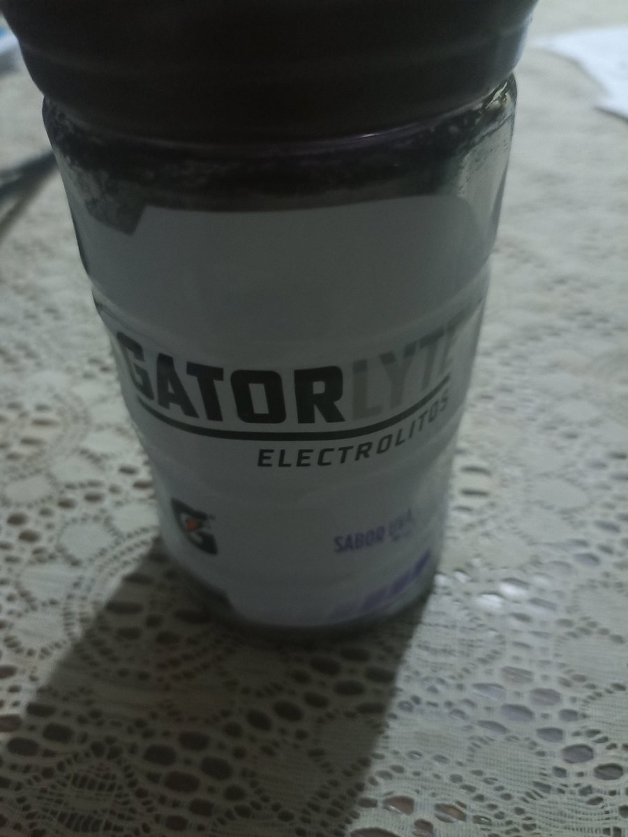 Uno es joven hasta que empieza a beber cerveza a las 430pm, y a las 830pm ya está tomando esta cosa.