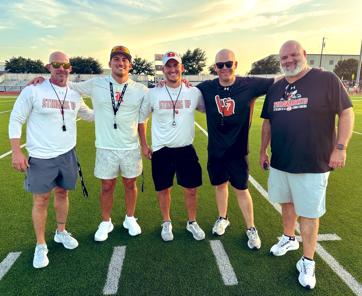 Coaches vs Players Competition Round 3
🏈 Punt, Pass, Kick
🥇 Winner…Coaches✅

This thing is coming down to the wire!!
#JFND l #AllInAllTheTime