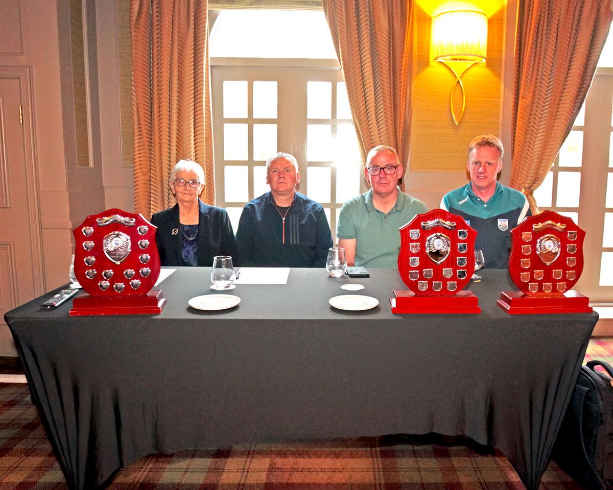 Pictures from Tuesday night's launch held in <a href="/lawlorshotel/">Lawlors Hotel</a> 🏐⚪️🔵

Photo Credit: <a href="/EddieDee_/">Eddie Dee</a> 

Thanks as well to the #Dèise U-14 players, and management team who attended on the evening, along with Adult Co. Board Cathaoirleach Neil Moore, and <a href="/DeiseUnderage/">Bord na nÓg Port Lairge</a> officers 👍⚪️🔵 #GAA