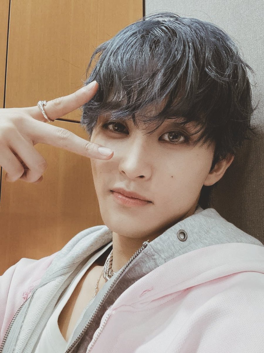 Marklde's tweet image. Peace flows like cotton—pink and warm.