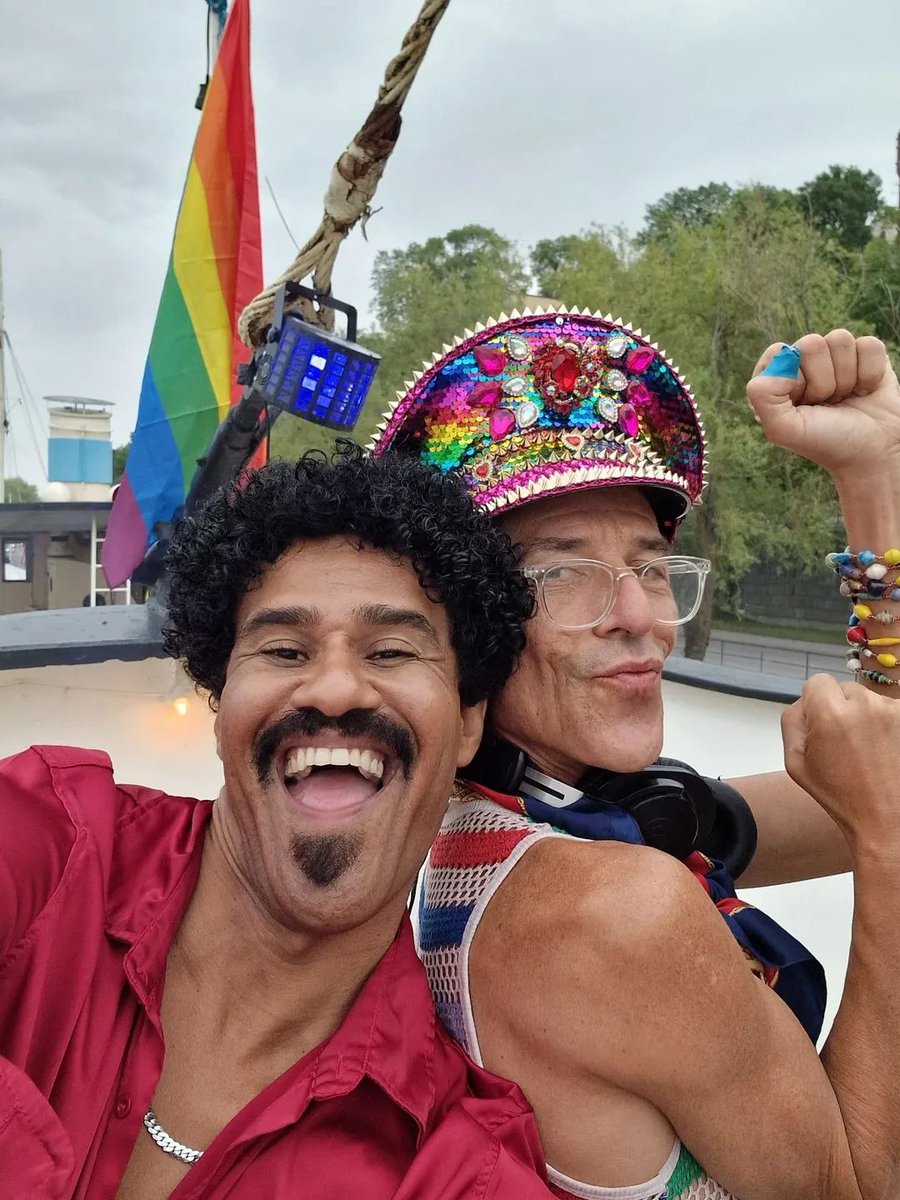 gersonofficiell's tweet image. Yesterday I performed three songs on Boat Beats, one of the parties that are part of Stockholm Pride Week🏳️‍🌈🇸🇪!!
I had so much fun!! 
A special thanks to my friends who are supporting my path! It means a loooooot!!❤️❤️
Soon, the videos!!🔥📸

#cusoon #Flames #Gerson #LoveParty