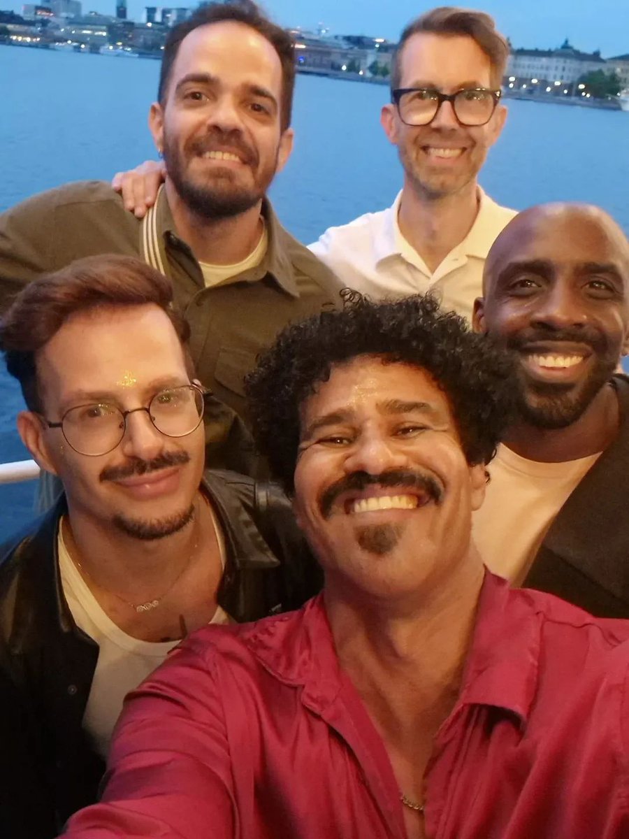 gersonofficiell's tweet image. Yesterday I performed three songs on Boat Beats, one of the parties that are part of Stockholm Pride Week🏳️‍🌈🇸🇪!!
I had so much fun!! 
A special thanks to my friends who are supporting my path! It means a loooooot!!❤️❤️
Soon, the videos!!🔥📸

#cusoon #Flames #Gerson #LoveParty