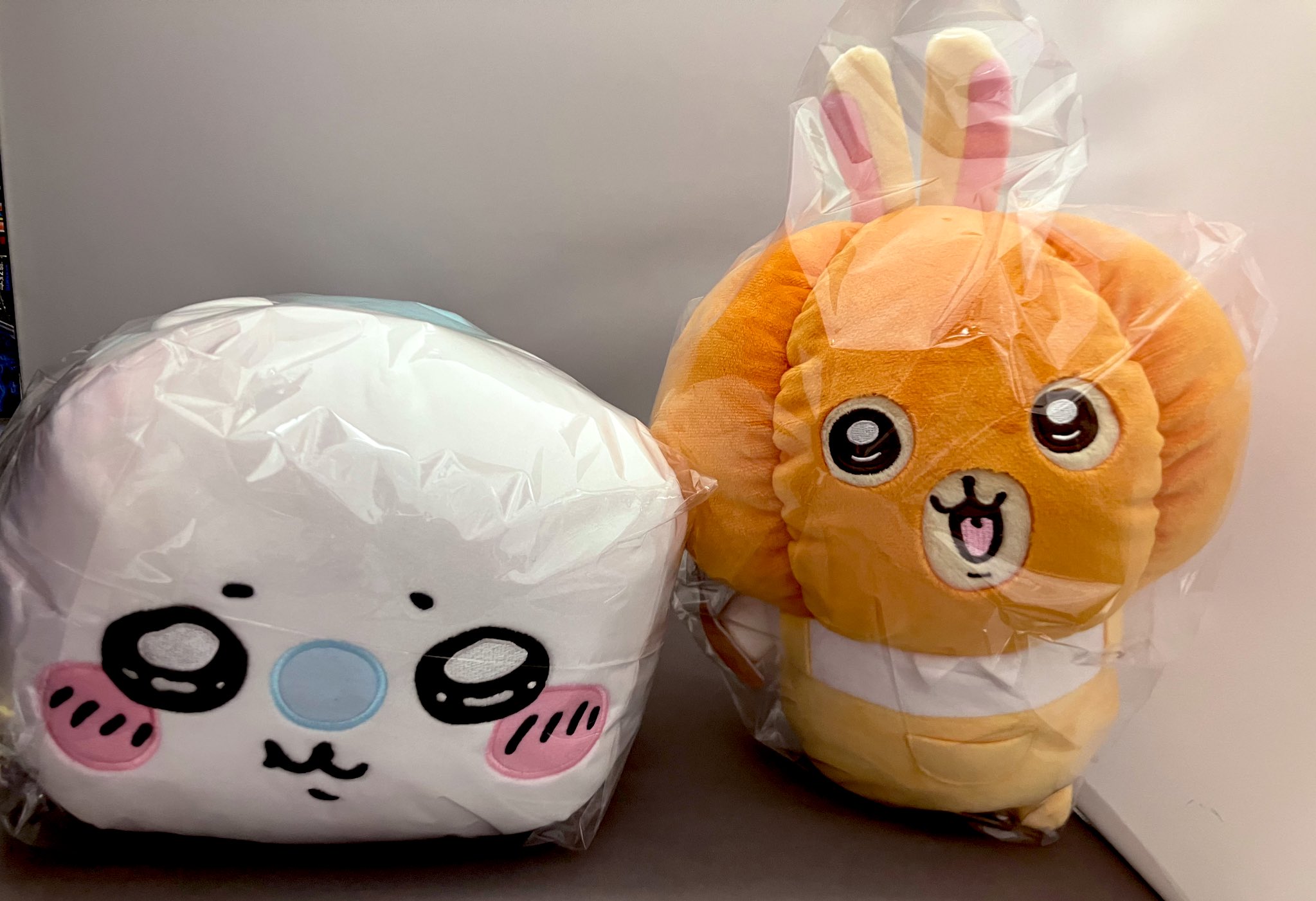 ちいかわ　カボチャBIGぬいぐるみ　うさぎ　モモンガ　12個セット　ハロウィン ちいかわ うさぎ・モモンガ カボチャBIGぬいぐるみ | 商品紹介