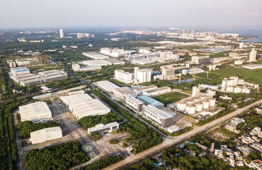 Hainan Free Trade Port (@hainanftp) on Twitter photo According to the Hainan Provincial Department of Industry and Information Technology, the province’s industrial added value above the designated size grew by 11.4% year-on-year in the first half of 2025, ranking second nationwide.
#HainanFTP
(Source: <a href="/HainanToday/">Hainan Today</a>) According to the Hainan Provincial Department of Industry and Information Technology, the province’s industrial added value above the designated size grew by 11.4% year-on-year in the first half of 2025, ranking second nationwide.
#HainanFTP
(Source: <a href="/HainanToday/">Hainan Today</a>)