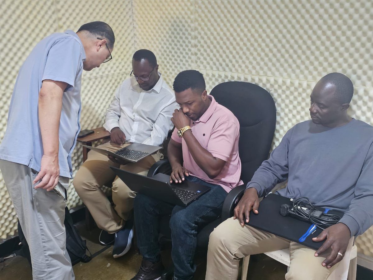 Directorate For ICT Support - Makerere University (@dictsmakerere) on Twitter photo Great collaboration and support continues to take place in this project.
The presentations(content) follow a set standard to ensure all requirements are met.
Each studio has an expert from Korea and a multimedia specialist from <a href="/IODeLMak/">Makerere IODeL</a> and DICTS. Great collaboration and support continues to take place in this project.
The presentations(content) follow a set standard to ensure all requirements are met.
Each studio has an expert from Korea and a multimedia specialist from <a href="/IODeLMak/">Makerere IODeL</a> and DICTS.