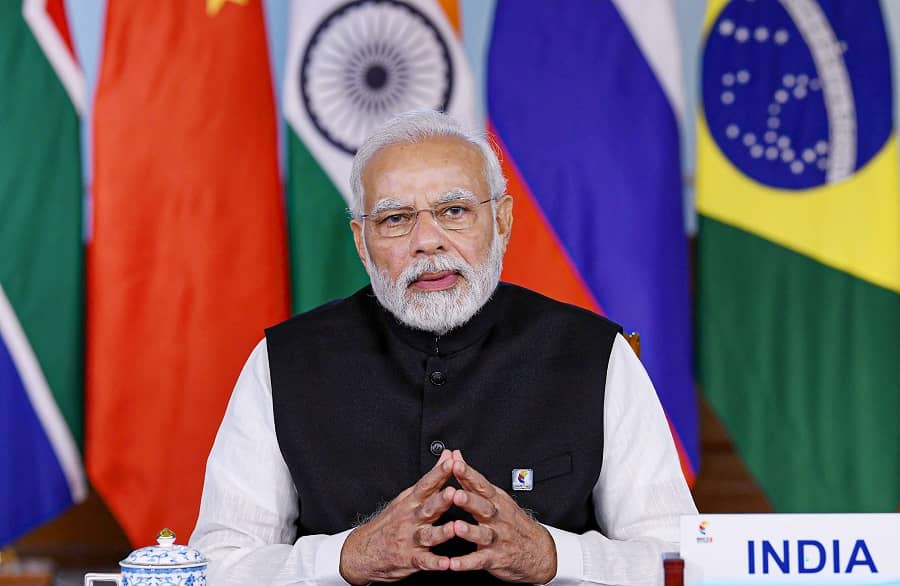 India faces strategic crossroads between US &amp; Russia

India can no longer play both sides

It needs to either align with the US to avoid tariffs and penalties, or stand by its strategic partner Russia, to continue buying cheap oil, military hardware and uphold the goals of BRICS