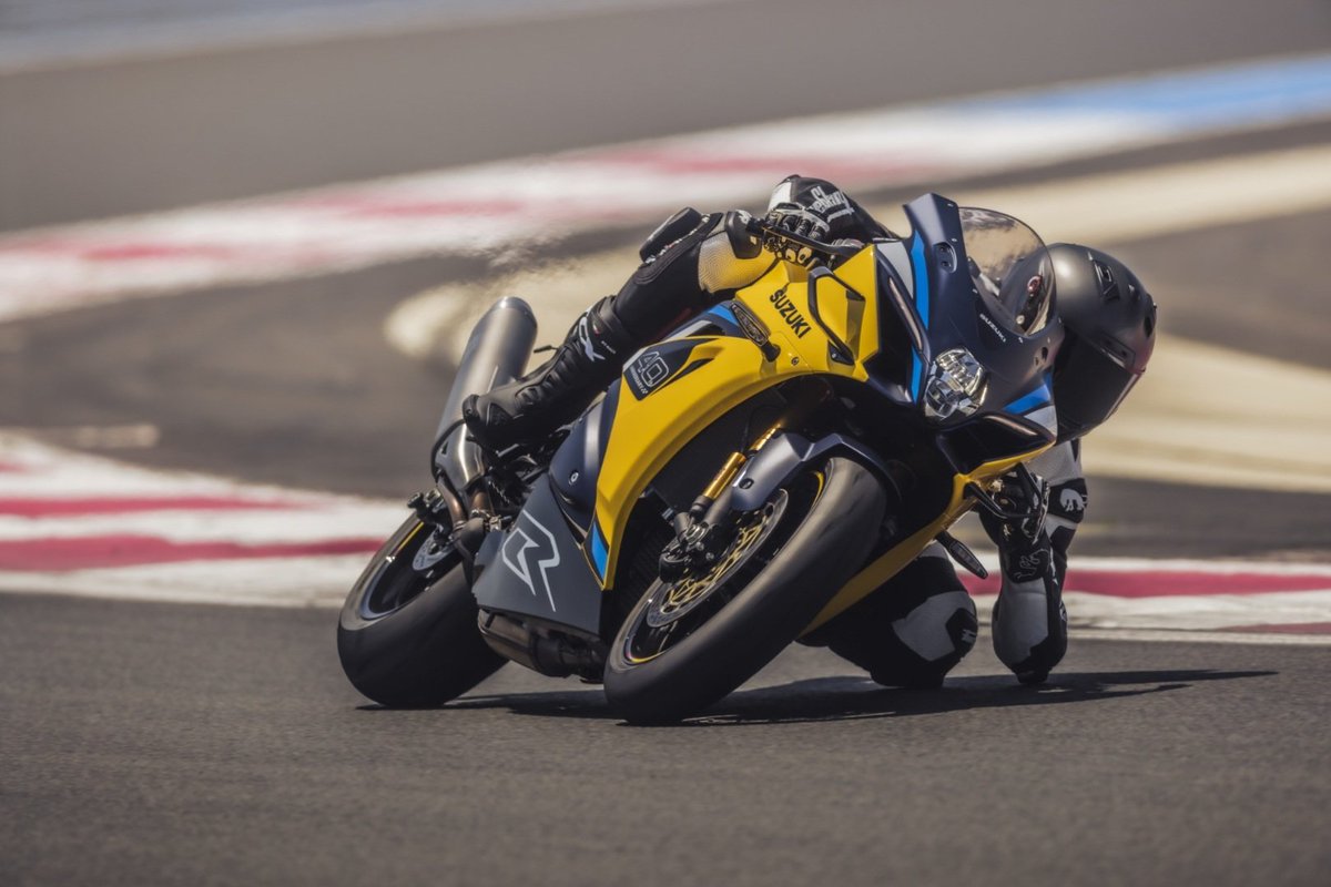 Omg yes please!!! The RETURN of the Suzuki GSXR1000R - C'MON! 🙌🤤