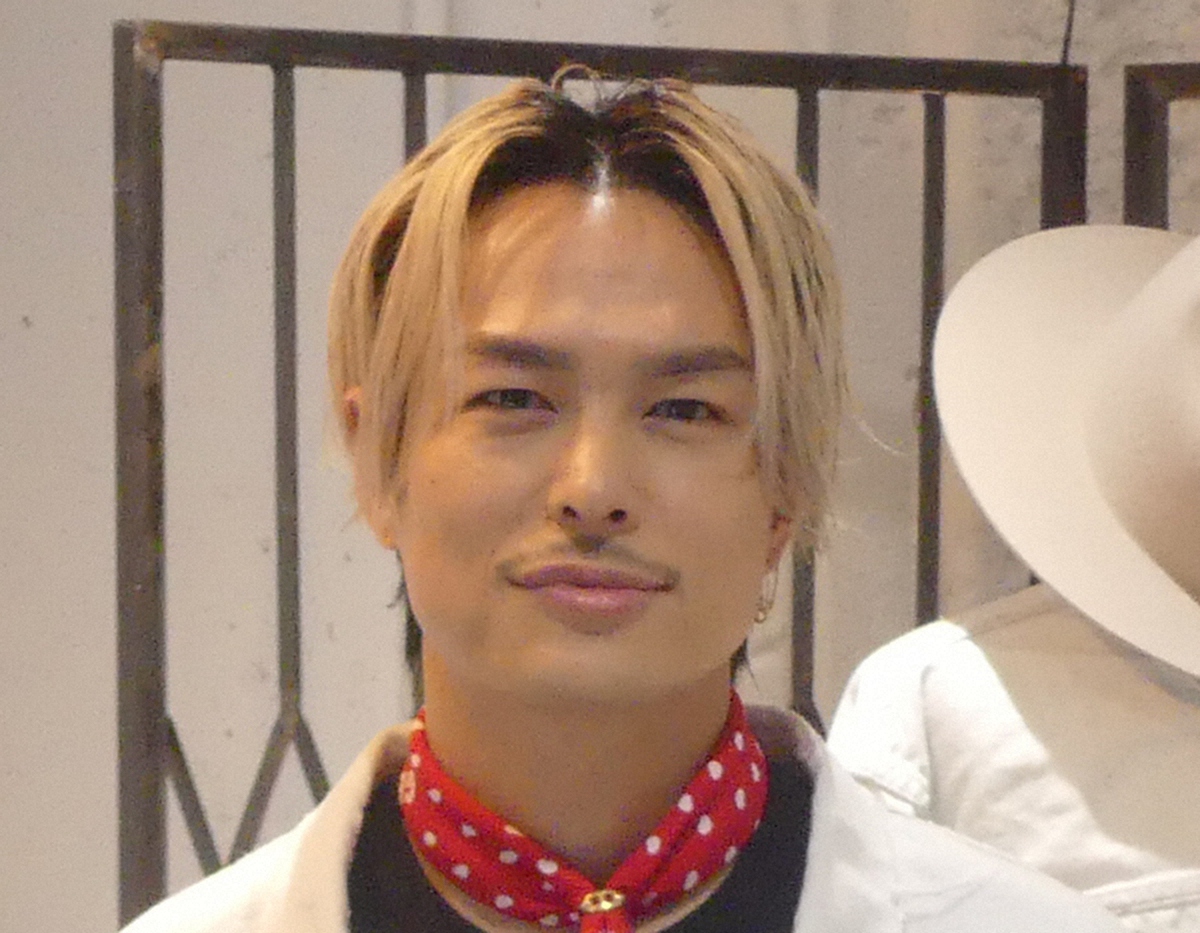 【報告】LDH、今市隆二の書類送検受け謝罪「報酬返上と自宅謹慎含む処分」
news.livedoor.com/article/detail…

LDHは公式サイトで謝罪。トラブルのあったタクシー会社とはすでに示談が成立しているという。また、今市に対しては報酬返上と自宅謹慎を含む厳正な処分を実施したと発表した。