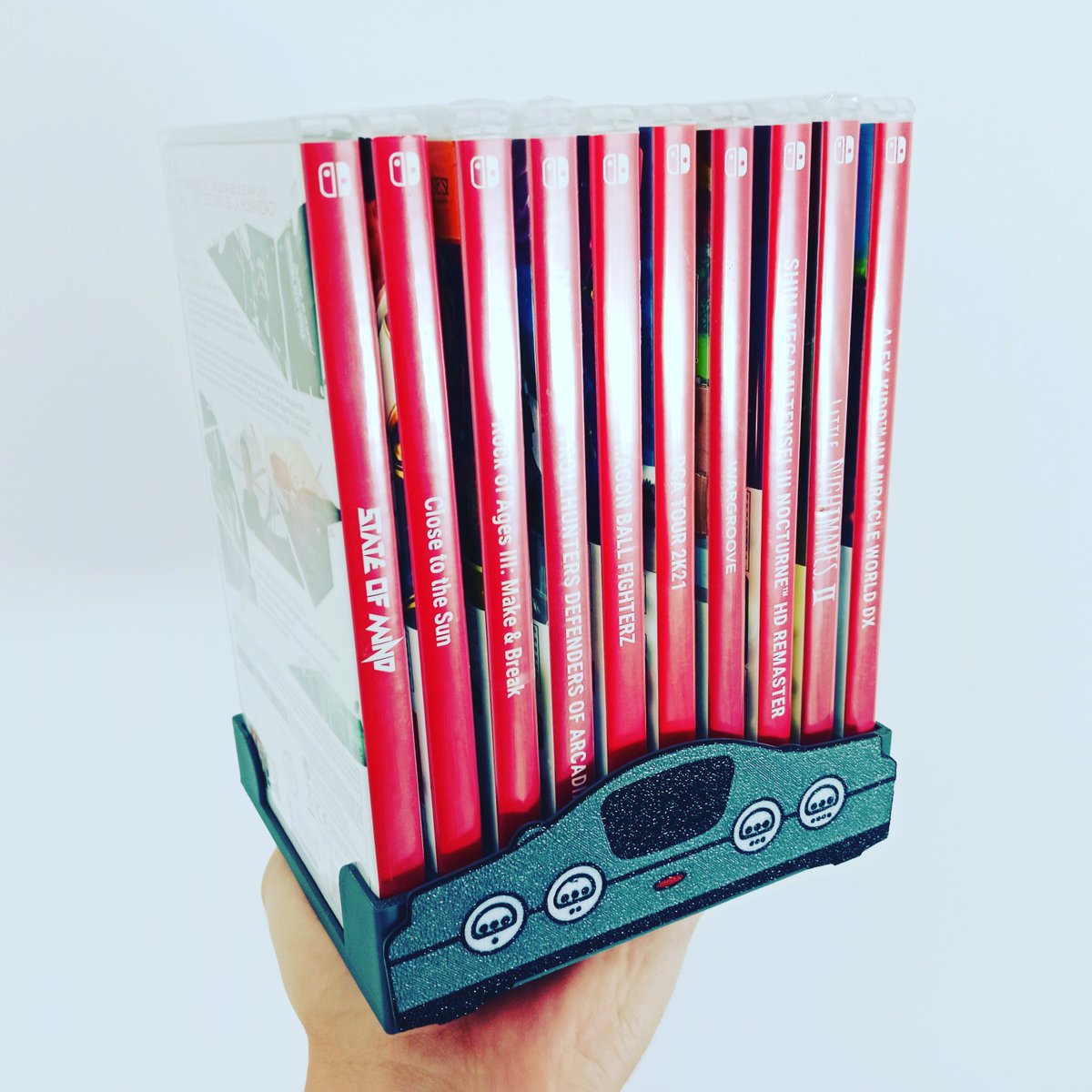 🔥🔥   ¡ INICIAMOS SORTEO !   🔥🔥

El ganador/ra se llevará un Stand personalizado tipo NINTENDO 64 para 10 juegos de Switch  ♥️

Solo tenéis que  
1⃣  Seguir a <a href="/CajasRetro/">CAJAS RETRO 🎮</a> 
2⃣  RT a este tweet
3⃣  Mencionar a un amig@

hasta el 6/08/25*

#NES #SNES #N64 #Switch