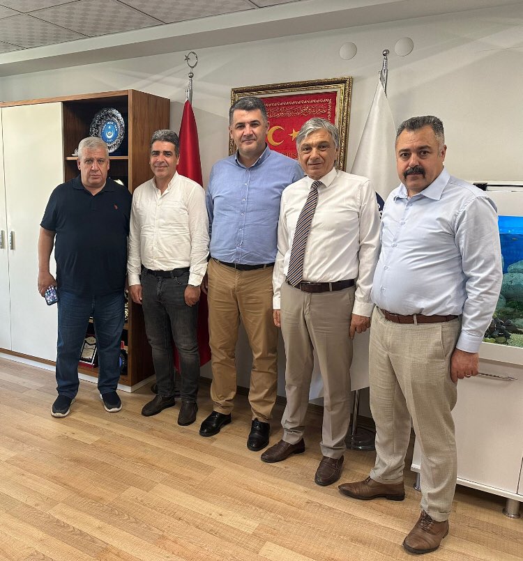 Güray METE (@guraymete) on Twitter photo Sayın Genel Başkana ve Genel Başkan Yardımcılarına ilgi, alaka ve nazik misafirperverlikleri nedeniyle teşekkür ederiz.
<a href="/Zafercelik23/">Zafer Çelik</a> <a href="/KamuranUluyuz/">Kamuran Uluyüz</a> <a href="/ozgurSUZGUN/">Özgür SÜZGÜN 🤘🇹🇷🤘</a> <a href="/turkimarsen_/">Türk İmar-Sen</a>
<a href="/ProfBYalcin/">Prof Bahattin Yalcin</a> <a href="/TKimyaDernegi/">Türkiye Kimya Dern.</a> Sayın Genel Başkana ve Genel Başkan Yardımcılarına ilgi, alaka ve nazik misafirperverlikleri nedeniyle teşekkür ederiz.
<a href="/Zafercelik23/">Zafer Çelik</a> <a href="/KamuranUluyuz/">Kamuran Uluyüz</a> <a href="/ozgurSUZGUN/">Özgür SÜZGÜN 🤘🇹🇷🤘</a> <a href="/turkimarsen_/">Türk İmar-Sen</a>
<a href="/ProfBYalcin/">Prof Bahattin Yalcin</a> <a href="/TKimyaDernegi/">Türkiye Kimya Dern.</a>