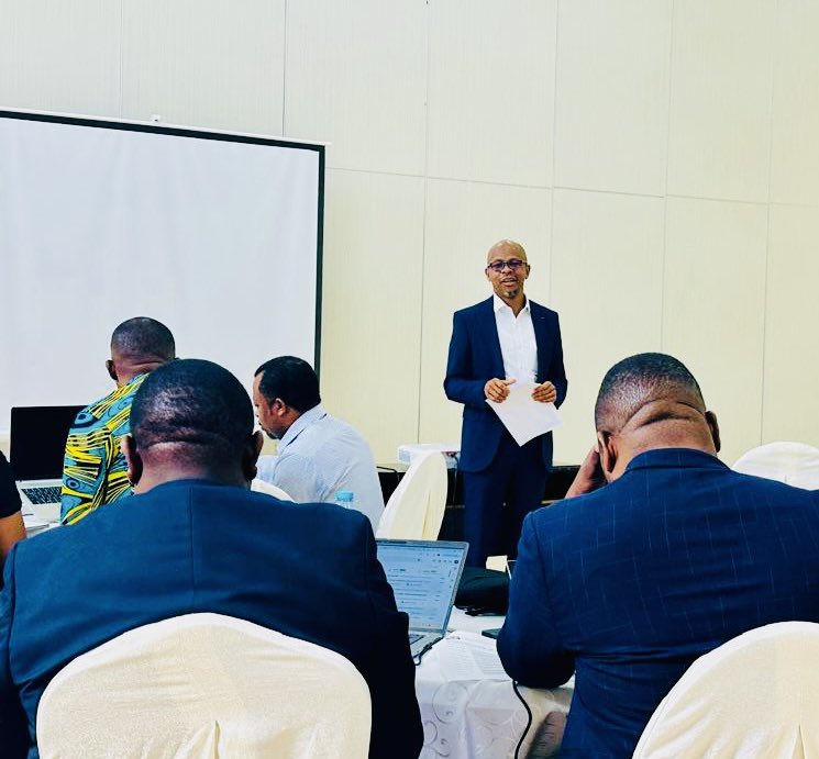 Serving the interests of our stakeholders!

Last week saw us organising a stakeholders’ workshop for our research projects. The aim was to bring knowledge and expertise from different experiences and perspectives to our research, build shared understanding, and make information