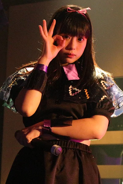 【闇深】FC2に出演したアイドル

如月雅

下北沢を拠点に活動する６人組女性アイドルグループ「さとりモンスター」に所属
初期メンバーとして担当カラーパープルを任せられていました

2020年7月に活動を休止しています

あの番号はリプに置いときます