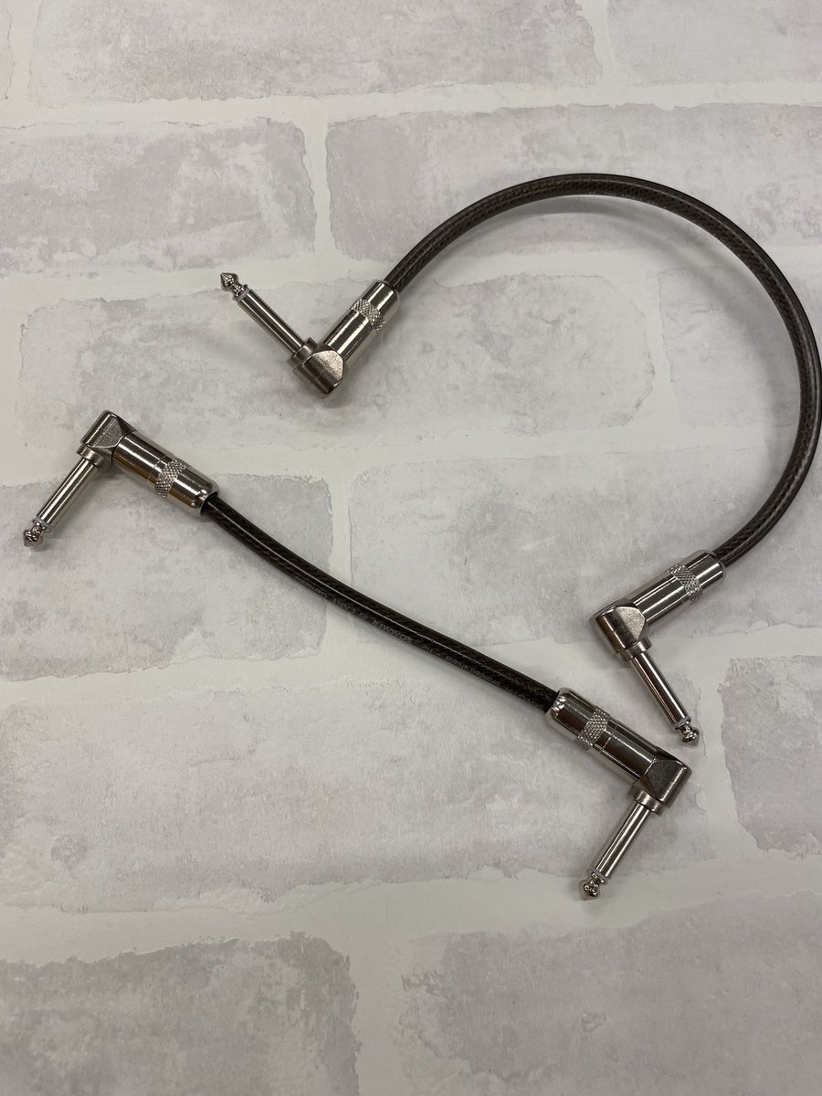 LEP_INTL_AC's tweet image. ギターやベースの #パッチケーブル 😜

【One Control / SOMMER CABLE SPIRIT XXL / Switchcraft 226 パッチケーブル LL】
（ワンコントロール）

音色良し柔軟性も高いSOMMER CABLE SPIRIT XXLケーブルと、高耐久性の高いSwitchcraft 226プラグを使用✨

詳細はこちら➡lep-international.jp/products/oc-sm…