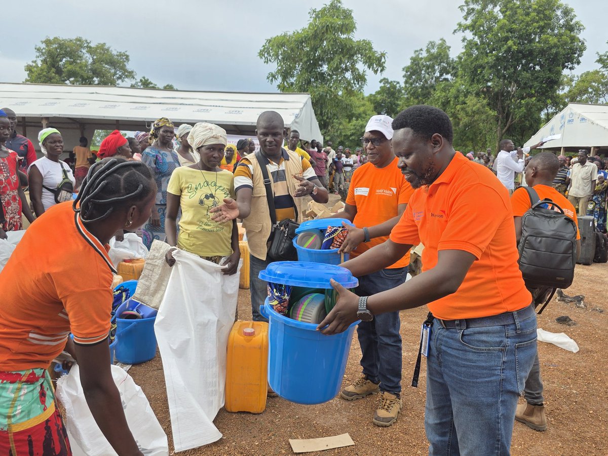 Carlos_Ongom's tweet photo. Just wrapped up a visit to our Paoua base in NW Central African Republic (July 24-29, 2025). Grateful for the chance to see our impact! Partnering with ADH, we distributed kits 2 support refugee health, hygiene & resilience. Essential items make daily life better. #WorldVisionCAR https://t.co/AXaH4KcmPI