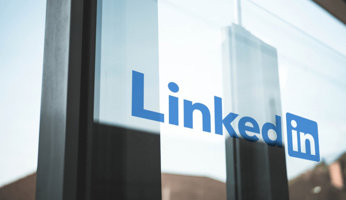 🏳️‍⚧️LinkedIn’den politika değişikliği: Transların isimlerini ve kimliklerini hedef alan ifadeler artık yasaklı değil

Şirket, politika değişikliğinde transların cinsiyet kimliklerine aykırı şekilde anılmasını yasaklayan ifadeyi sessizce kaldırdı.

kaosgl1.org/haber/linkedin…