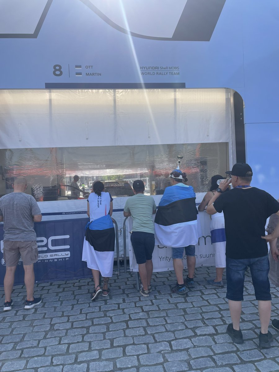 No hay un solo fan de Tanak que este bien de la cabeza eh