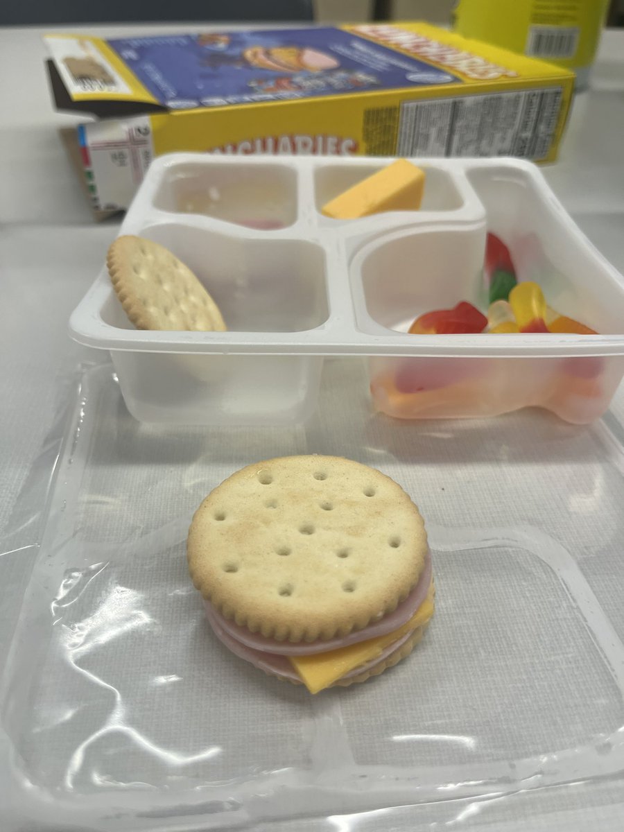 devin 🎱 tweet media