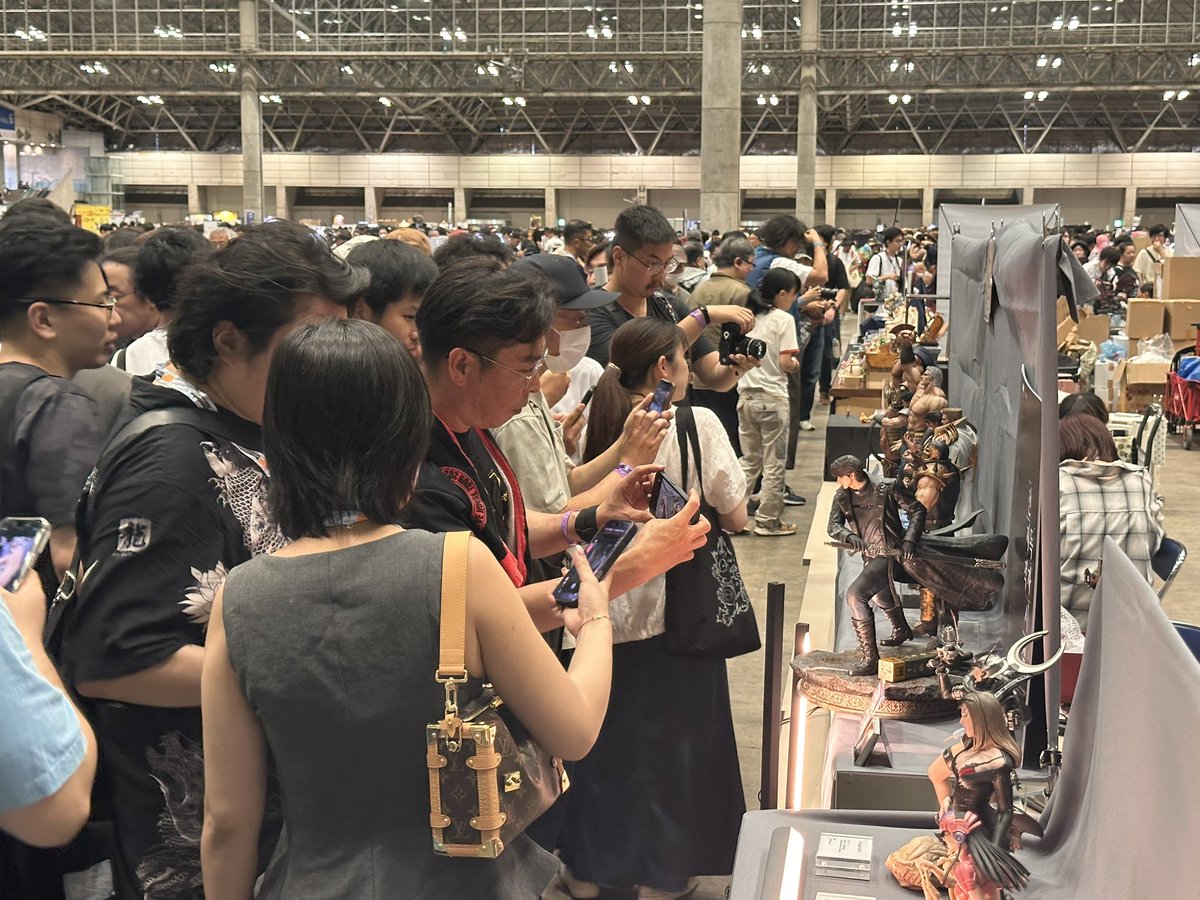 WF2025S

多くの方々と交流できて、楽しい時間を過ごせました。皆さま、本当にお疲れ様でした〜

@groten_3d
@ed_pantera_3d
@kimyongkyu6413
<a href="/_kimtaegi/">baby ♡ open joki tugas 🥳🙌🏻</a> 
<a href="/357partment/">357PARTMENT</a> 

#WF2025S #원더페스티발 #zbrush #art #comics #character #characters