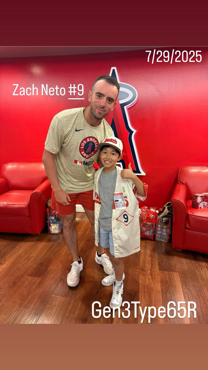 Type65R's tweet photo. (3/3)
Kabuto-kun, with his superhero and his favorite Angels player Zach Neto! 
7/29/25
#RepTheHalo 
@Angels https://t.co/ZFTWF9ihPB