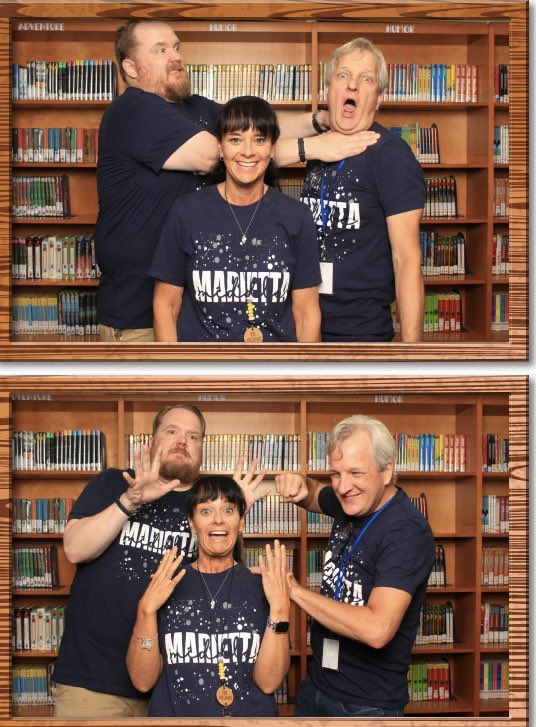 When you try to get a pic with your work friends, but you work with boys…😂