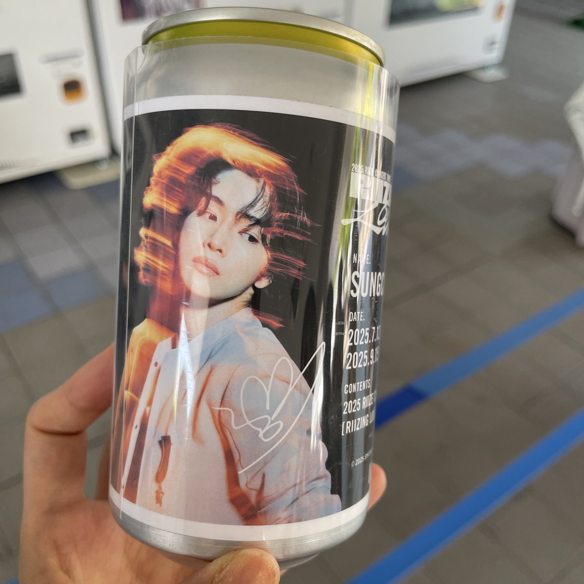 ぴょん tweet media