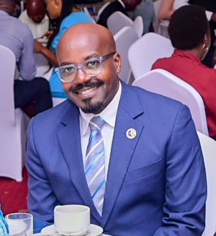 “We can’t build the EAC with closed doors.” Uganda’s EABC rep Oscar Kamukama slams Tanzania’s business ban on Partner States. 

Details: ankoletimes.co.ug/news/metro-plu…