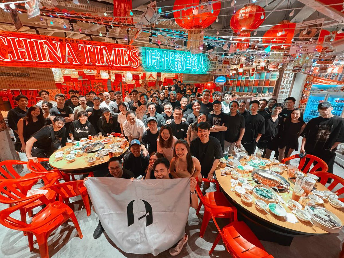 Metcon0's tweet image. This is @arcthecommunity 

100+ Stellars showing up at @MalaysiaBCW 😮‍💨 We gathered and bonded over delicious hotpot (of course)
