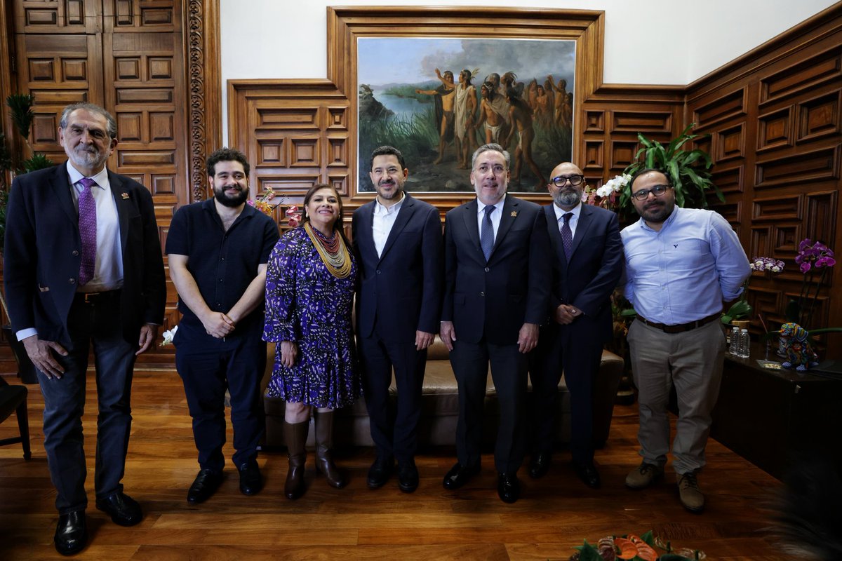 Me reuní con la Jefa de Gobierno de la Ciudad de México, <a href="/ClaraBrugadaM/">Clara Brugada Molina</a> y su equipo. Abordamos temas relacionados con los servicios de salud y otros importantes derechos de los habitantes de la Ciudad de México.