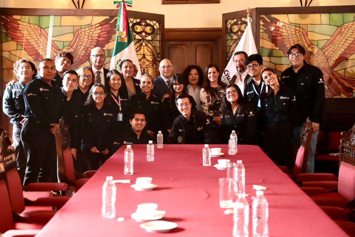Con mucho orgullo celebramos el XV aniversario de #SanLuisCapital como Patrimonio Mundial de la <a href="/UNESCOMexico/">UNESCO México</a>, y en Sesión Solemne de Cabildo, reafirmé mi compromiso con la preservación del Centro Histórico para seguir consolidando a nuestra ciudad como referente global en