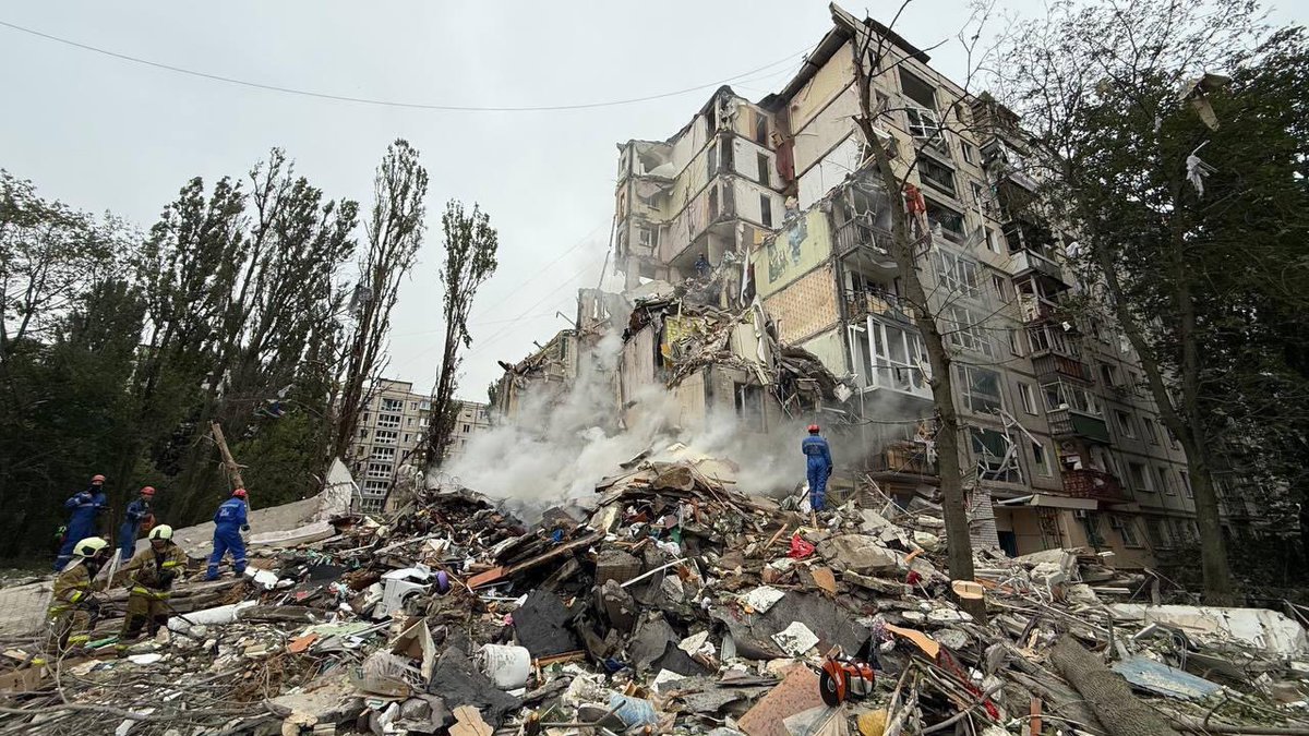 Europe is hypnotized, afraid, incompetent—I can't explain it.
Trump is a narcissistic dictator.

The result: the russians are bombing European cities and slaughtering Ukrainians.
In Kyiv, the number of victims rose to 43, and 26 were hospitalized.