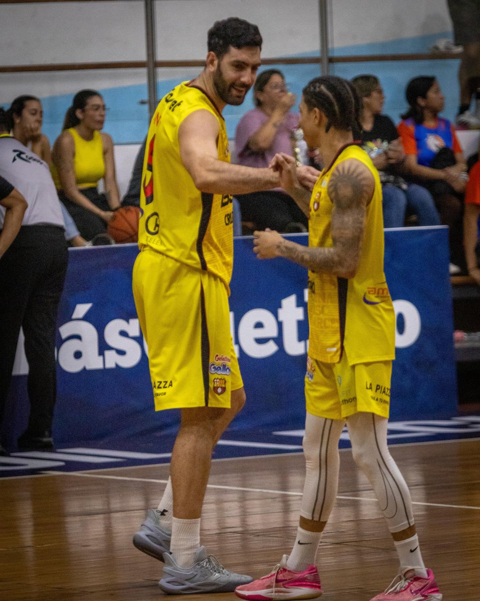 🏆 #LigaBasquetPro | Fecha 17
🔥 ¡Final del partido !

🏀 #BSC (88 - 82) Piratas 

👊🏻 ¡Vamos Ídolo!
#BarcelonaSomosTodos 🟡⚫️