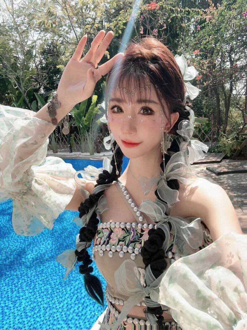 黄推福利内容 - 灵灵全球cos外围经济(全国独家资源)的精彩图片 福利姬灵灵全球cos外围经济(全国独家资源)分享的黄推图片3 - 网红私拍内容