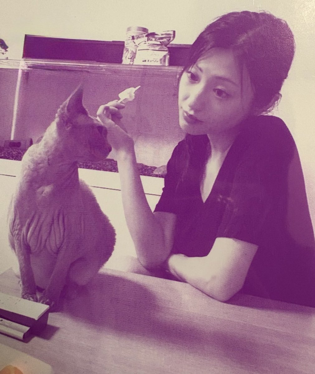 crecgreen's tweet image. 壇蜜1巻の本体表紙良い。