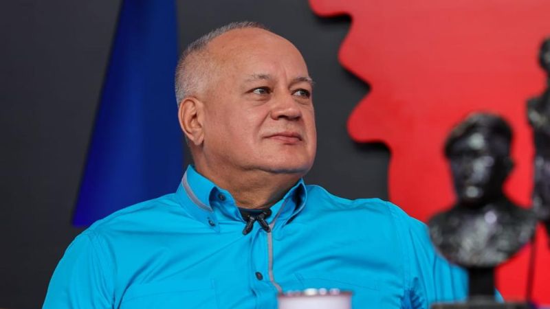 🧏
"En Alto Prado eligieron Consejo Comunal. Eso no le hace daño a nadie"
🗣️ <a href="/dcabellor/">Diosdado Cabello R</a> 
<a href="/ConElMazoDando/">Con el Mazo Dando</a>
#NoHanPodidoNiPodrán