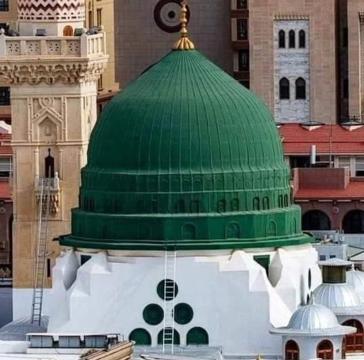 اللّٰهم صل على محمد وعلى آل محمد كما صليت على إبراهيم وعلى آل إبراهيم إنك حميد مجيد 

اللّٰهم بارك على محمد وعلى آل محمد كما باركت على إبراهيم وعلى آل إبراهيم إنك حميد مجيد