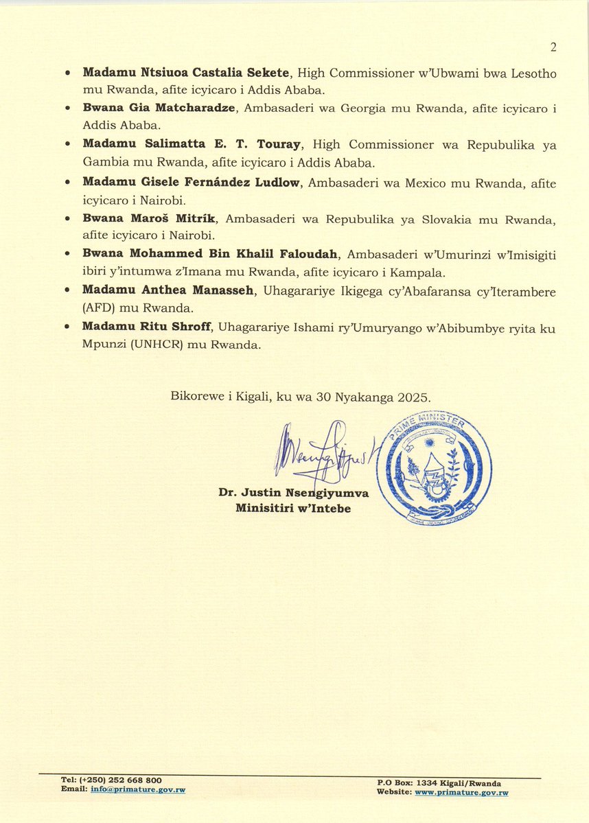 Akabazo  ese ko ntarabona signature y'umukuru wi Igihugu?.
Ese president ntanyandiko zijya muri public ajya asinyaho?