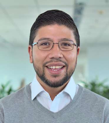 Byron Flores, Head of Financial Reporting and Accounting (FRA) - Clusters Europe, Novartis Contributed an article "We are not Enemies but Tech-Allies: Finance and Marketing"

Read More : tinyurl.com/489m8t9b

#FinancialForecasting #FinanceMeetsMarketing #CustomerCentric