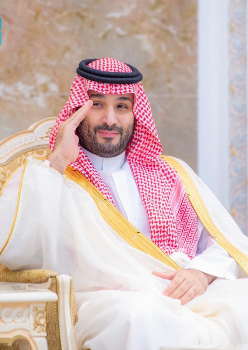 القائد الملهم #سمو_سيدي_ولي_العهد 
#صاحب_السمو_الملكي #الأمير
#محمد_بن_سلمان يحفظه الله 

هـذا محمد نادرٍ فــي وصــوفه
معرب الجدين ذخر الـسـلاطين

في عينه اليمنى معزي نشوفه
وفي عينه اليسرى نشوف ابن حثلين

#سعود_العاصي