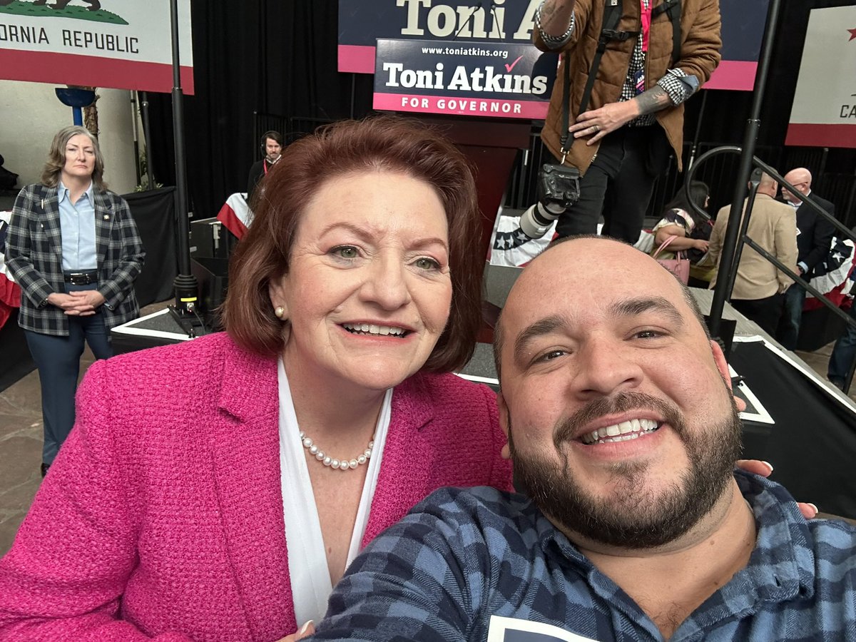 RyanDarsey's tweet photo. I’m all in for @toniatkins (well, already was).
Let’s get her elected! #ToniTime https://t.co/OZOEGT7qoz