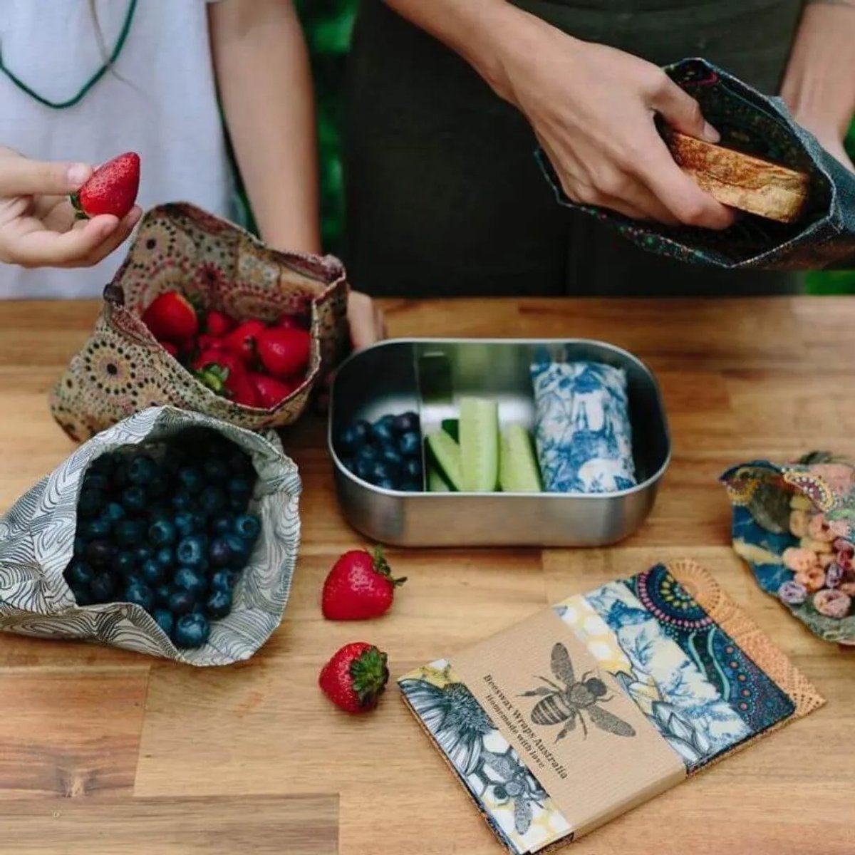 𝗦𝘁 𝗝𝗼𝗵𝗻’𝘀 𝗶𝘀 𝗮 𝗪𝗿𝗮𝗽𝗽𝗲𝗿 𝗙𝗿𝗲𝗲 𝗦𝗰𝗵𝗼𝗼𝗹
Please remember to pack a wrapper-free lunchbox for your child and help build a more sustainable school community. 

#melbournecatholicschools #stjohnsmitcham #wrapperfree